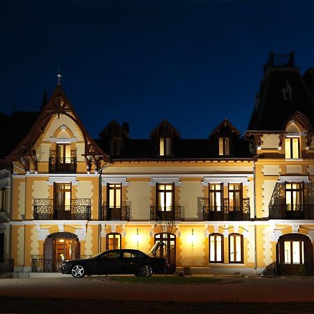 Le Manoir D'Agnes Logis Hotel Restaurant Tarascon-sur-Ariège Dış mekan fotoğraf